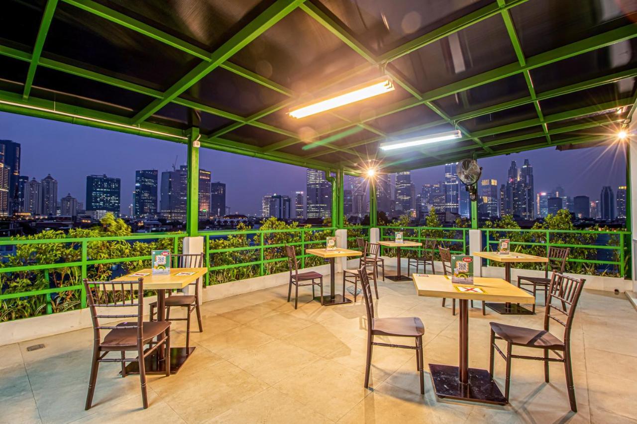 De 80'S Genteng Ijo Jakarta Exterior foto